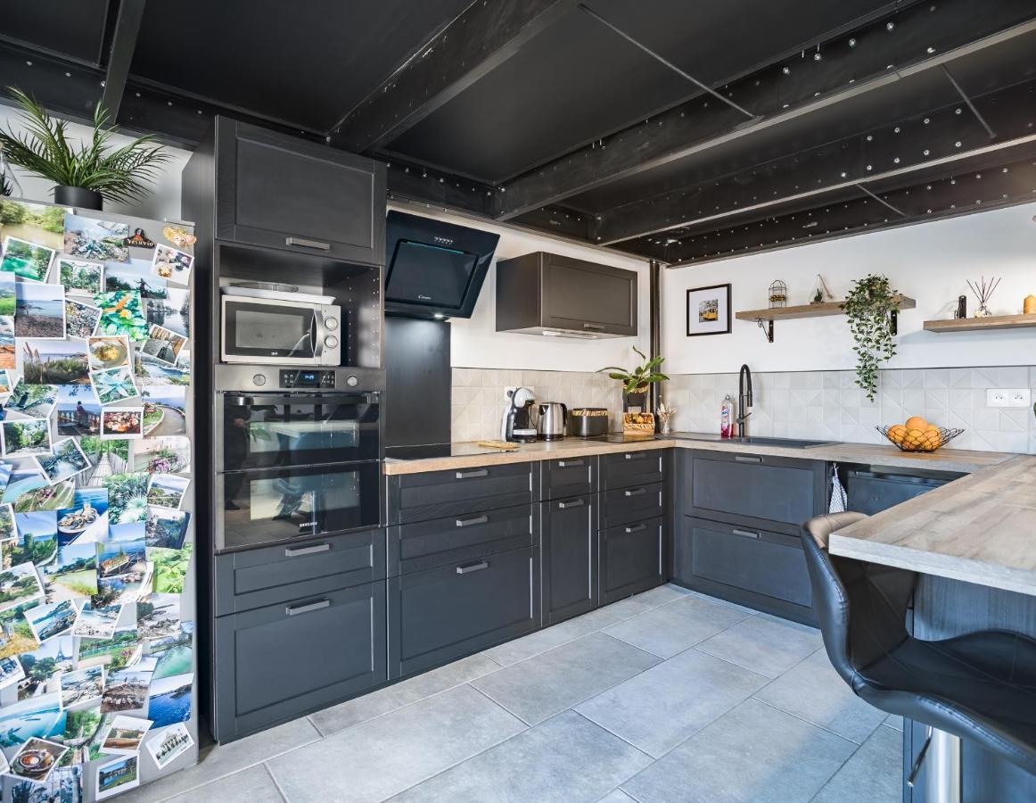 Apartmán Loft Avec Jardin Et Parking Prive Troyes Exteriér fotografie